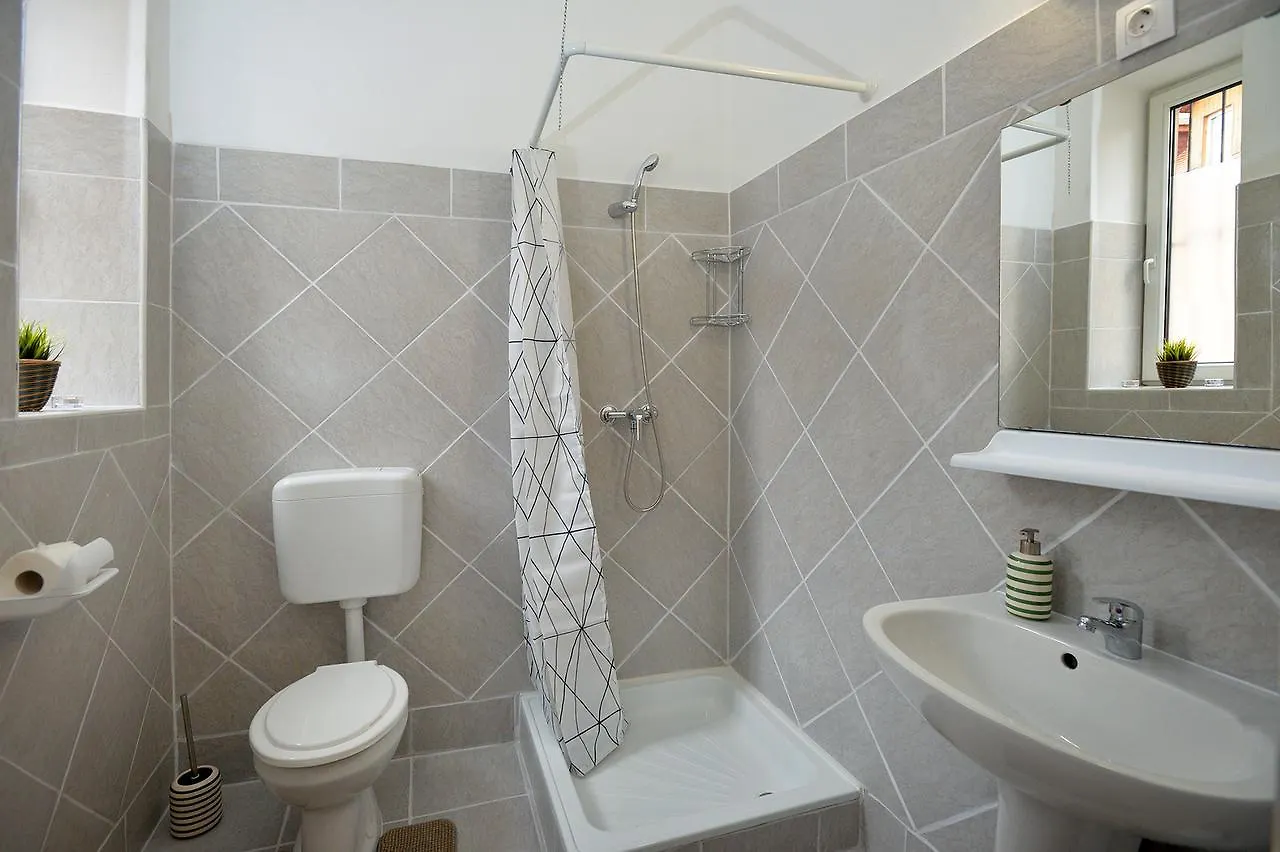 Bed & Breakfast Fonix Panzio Hotel Eger Hungary