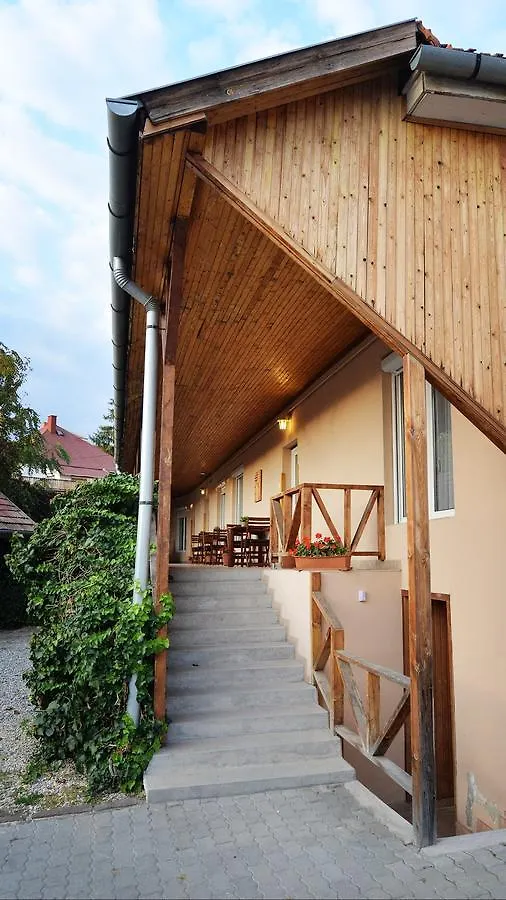 Bed & Breakfast Fonix Panzio Hotel Eger